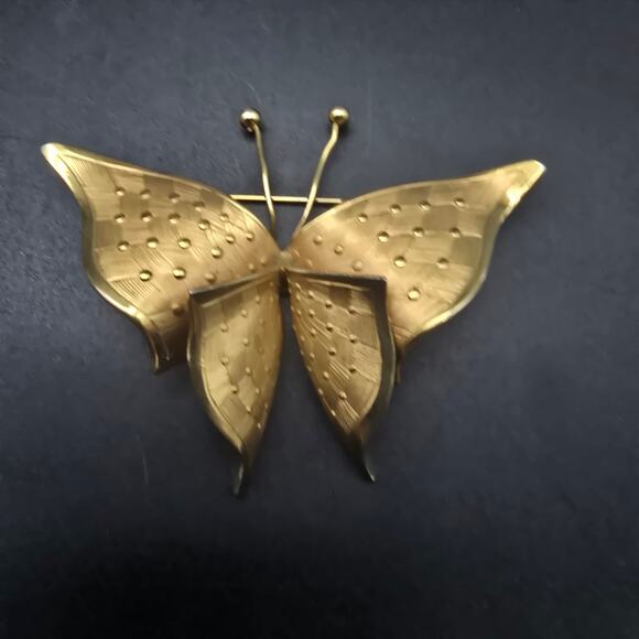 Lisner Jewelry - Lisner Gold Tone Butterfly Brooch VIntage Costume Jewelry